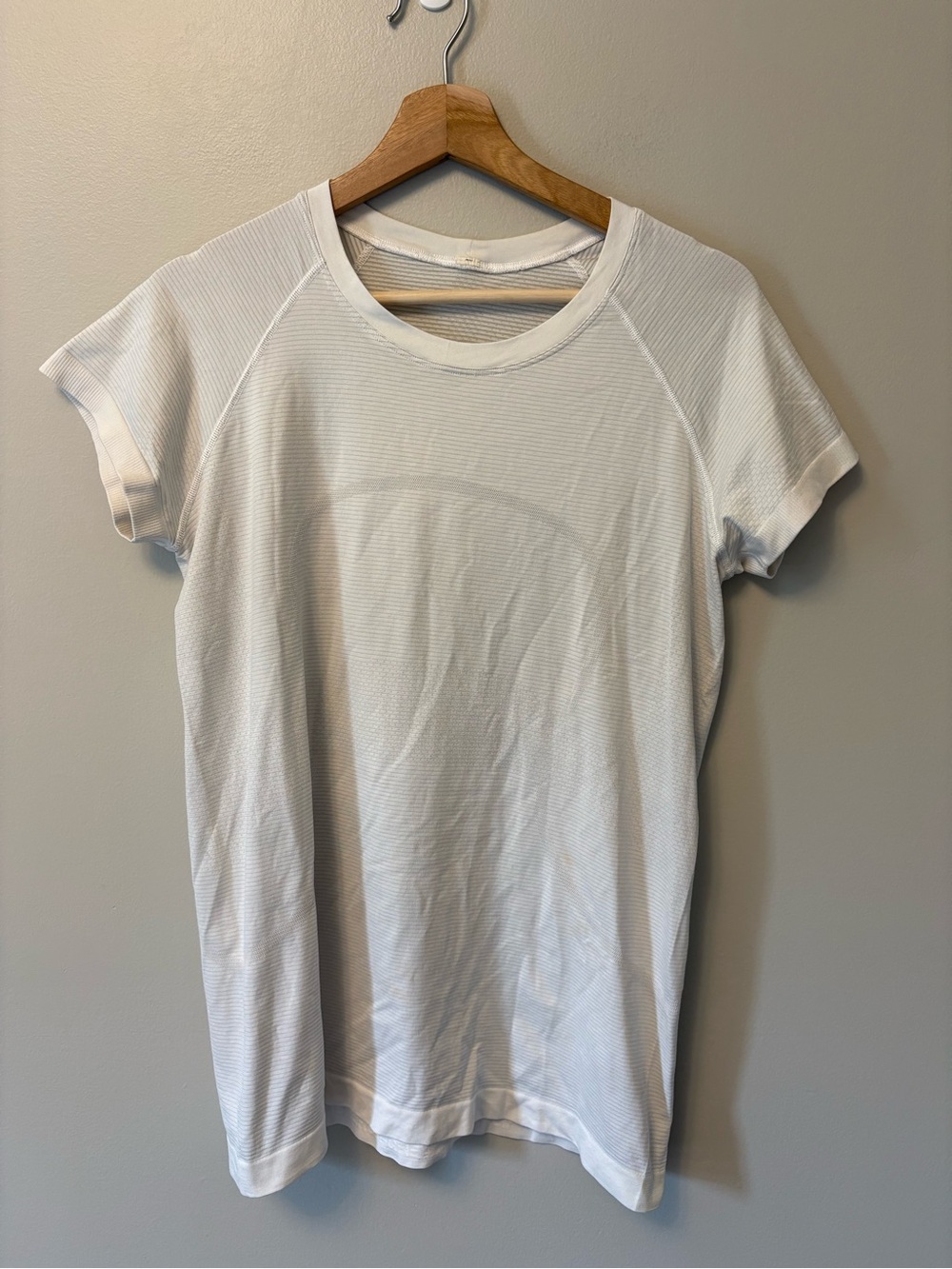 Lululemon Athletica Swiftly Tech T-Shirt Size 12